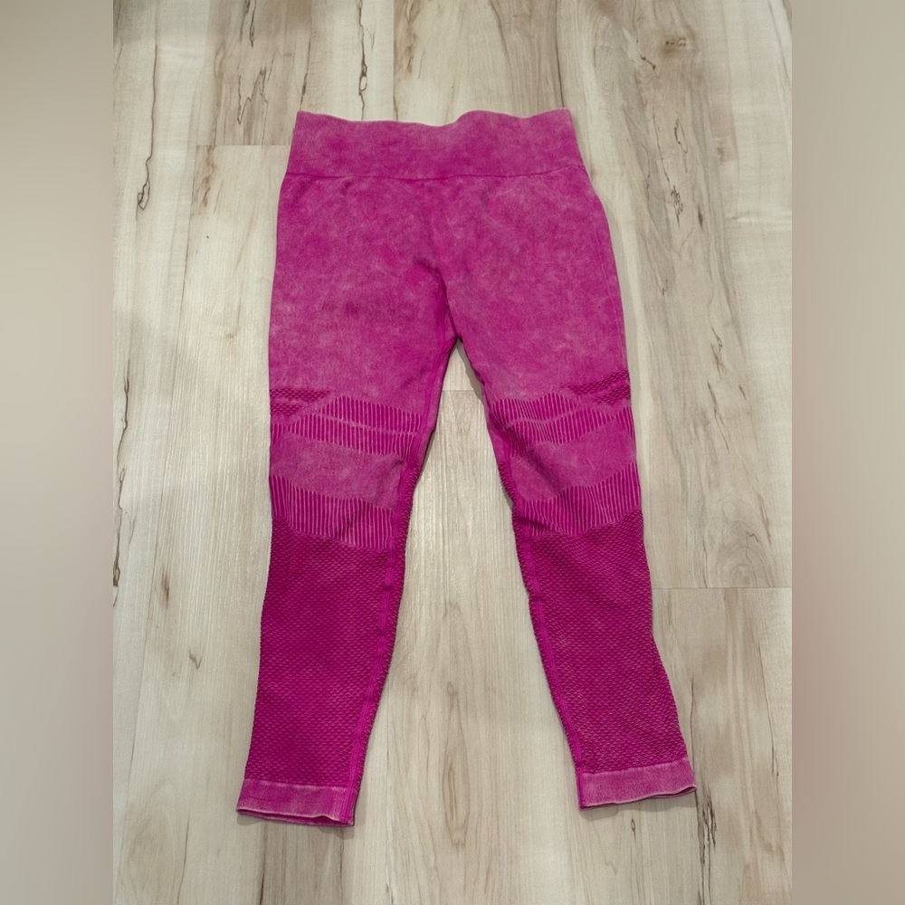 Women Vibrant Fuchsia Leggings, Never Worn